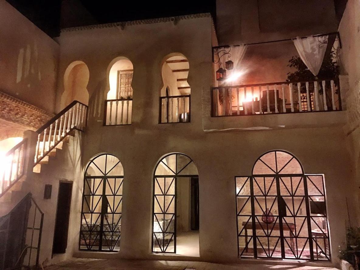Riad Dar El Caid - Palais XIII Siecle Τοζέρ Εξωτερικό φωτογραφία