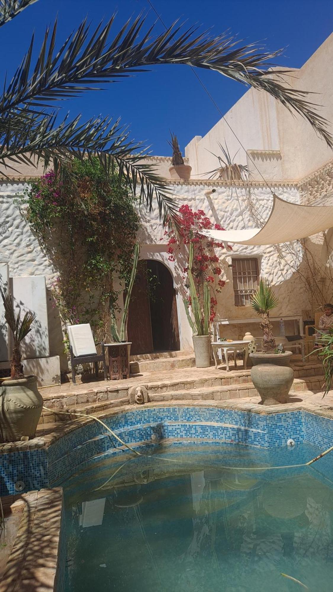 Riad Dar El Caid - Palais XIII Siecle Τοζέρ Εξωτερικό φωτογραφία